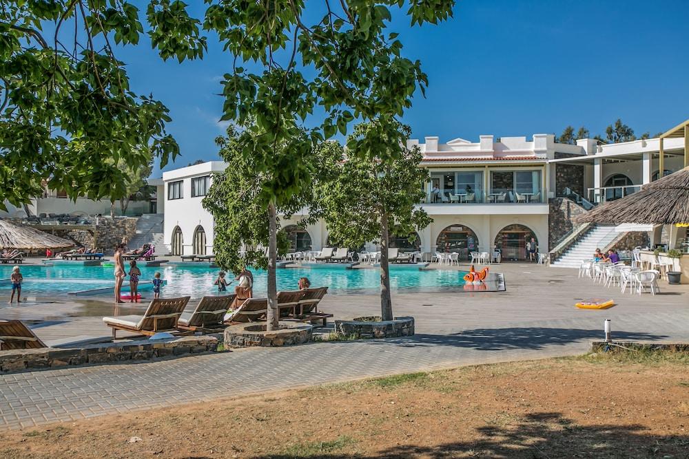 Almyra Hotel & Village คูตซูนารี ภายนอก รูปภาพ
