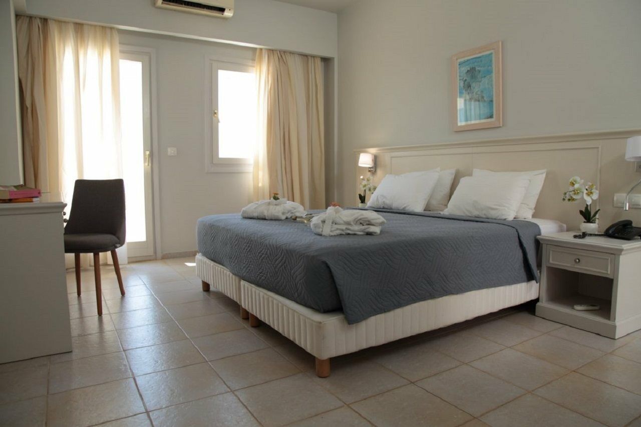 Almyra Hotel & Village คูตซูนารี ภายนอก รูปภาพ